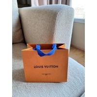 ราคา ถุงกระดาษ LV ของแท้ (53852762411)