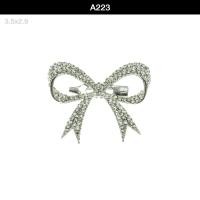 ราคา เข็มกลัดโบว์ติดพลอยเต็ม (7806111807)