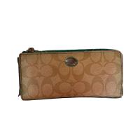 ราคา กระเป๋าตังค์ผู้หญิง coach มือสอง ของแท้ 100% (18389683618)