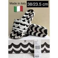 ราคา Adidas x marimekko แตะสวม แท้มือสอง (22700339136)