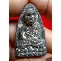 ราคา พระหลวงปู่ทวดวัดช้างไห้ เนื้อว่านปี 97 พระเนื้อเก่าาวยตรงตามปก (44175911711)