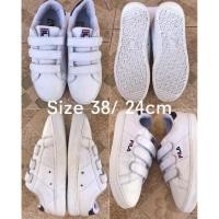 ราคา รองเท้าFilaมือสองของแท้ (9052001809)