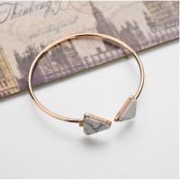 ราคา กำไลลายหินอ่อนสามเหลี่ยม (223892600)