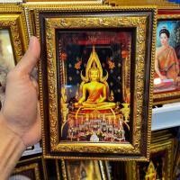 ราคา กรอบรูปพร้อมภาพ พระพุทธชินราช จ.พิษณุโลก ขนาด 5x7 นิ้ว มีขาตั้งและที่แขวน เป็นของขวัญ ที่ระลึก เสริมความเป็นสิริมงคล (23357516381)