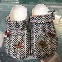 ราคา รองเท้า crocs เด็ก ของเเท้ เบอร์13 มือ1 (7500926297)