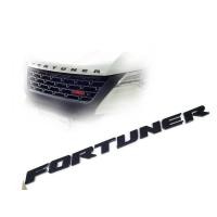 ราคา โปรมาแรง โลโก้ ติดฝากระโปรงรถ Fortuner สีดำchrome (54700654011)