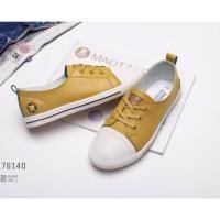 ราคา รุ่นขายดี หนังวัวแท้ รองเท้าผ้าใบทรง sneaker ยอดฮิต รองเท้าทำจากหนังวัวแท้ งานดีงานแพง มีปักลายผึ้งด้านนอก (781824086)