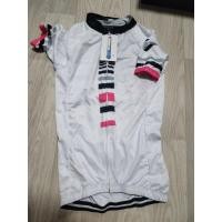 ราคา เสื้อปั่นจักรยานแขนสั้นสำหรับผู้หญิงของ Liv Giant รุ่น Signature (43425895963)