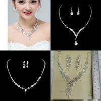 ราคา เซ็ตสร้อยต่างหู จี้มุก , จี้หยดน้ำ ต่างหูแบบก้าน (9520255789)