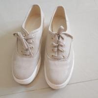 ราคา (Used)Keds รองเท้าลำลองผู้หญิงไซด์ 38 (6517262767)