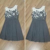 ราคา ส่งฟรี!! เดรสลายดอกไม้ สีดำ-ขาว ไซด์ s (9750220)
