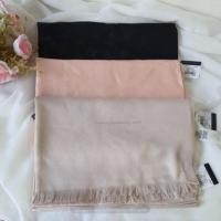 ราคา ผ้าคลุมไหล่ Coach แท้ (6808209752)