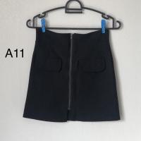 ราคา เสื้อผ้ามือสอง กระโปรงผ้ายืด สีดำ ทรงเอ (11700839919)