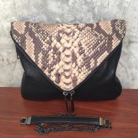 ราคา USED BOYY SLASH BAG Medium สีดำ ลายหนังงู สภาพสวย แท้ (4907688850)
