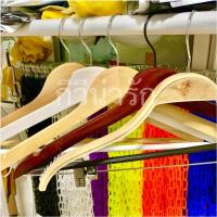 ราคา 858 ไม้แขวนเสื้อ ไม้แขวนกางเกง ไม้ซาร่า หลายแบบให้เลือก（3 ชิ้น） (20174559355)
