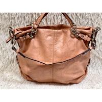 ราคา กระเป๋าหนังมือสอง แบรนด์ COACH สภาพยังใหม่ มีช่องใส่ของช่องใหญ่ 1 ช่อง ภายในสะอาด (25413263952)