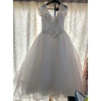 ราคา Saleชุดแต่งงานมือสอง สภาพดี สีขาว (3977999445)