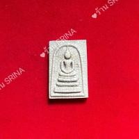 ราคา พระสมเด็จ รุ่นแตกลายงา วัดระฆังโฆสิตาราม ปี ๒๕๕๖ (44218768307)