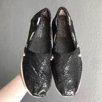 ราคา Tomsหนังแท้sale (739568848)