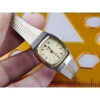 ราคา นาฬิกา Vintage มือสองญี่ปุ่น MIRACLE ระบบ QUARTZ ผู้หญิง ทรงสี่เหลี่ยม กรอบทอง หน้าทอง หน้าปัด 23มม ตัวเรือนสแตนเลส (27384086130)