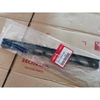 ราคา ขายึด ฝาครอบเบรคหลัง ของแท้เบิกศูนย์ Honda เวฟ100s 2005 เวฟ125s เวฟ125 ไฟเลี้ยวบังลม รหัสอะไหล่ 43431-KPH-700 (4946390735)