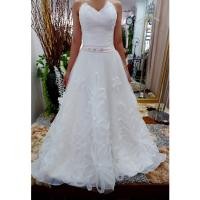 ราคา C029 ชุดเจ้าสาว ชุดแต่งงาน ชุดถ่ายพรี Size S-M (อก33-35 เอว27-29) เกาะอก สานหลัง+ซิป มือสองสภาพดี (10614474968)