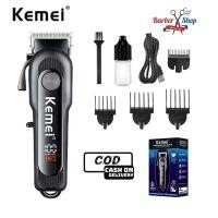 ราคา แบตตาเลี่ยน KEMEI KM-1132 ปัตตาเลี่ยนตัดผมไฟฟ้าไร้สาย พร้อมที่รองหวี 4 ชิ้น (28240446018)