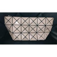 ราคา กระเป๋า Issey Miyake 6 Blocks ของแท้ สีเบจ (8716046475)