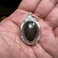 ราคา หมากทุยหลวงปู่เอี่ยม วัดหนัง เลี่ยมเงินพร้อมใช้ (13976391715)