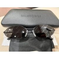 ราคา ปล่อยของสะสมแม่ค้า แว่นกันแดด balenciaga มือ2 แท้ (18555170624)
