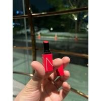 ราคา NARS POWERMATTE LIPSTICK ลิปสติกเนื้อแมตต์ รุ่นใหม่ #132 สีแดง ดราก้อนเกิร์ล 0.8 g. (24503226241)
