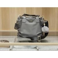 ราคา (ส่งต่อ)กระเป๋าผ้าไนล่อน St'james & Trend สีเทา (18962746117)