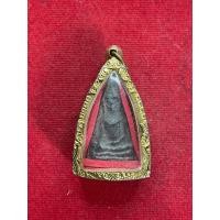 ราคา พระผงสุพรรณ กรุวัดพระศรีรัตนมหาธาตุ สุพรรณบุรี เนื้อดำ พร้อมตลับทองไมครอน สภาพสวย มีบริการเก็บเงินปลายทาง (26860042700)