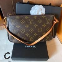 ราคา Louis Vuitton pochette monogram dc 99 (3740744618)