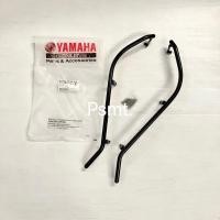 ราคา กันชนบังลมหน้าซ้าย-ขวาสีดำ Yamaha Finn แท้เบิกศูนย์ยามาฮ่า (40000888519)