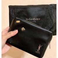 ราคา พร้อมส่ง YSL Makeup Bag กระเป๋าเครื่องสำอาง สีดำ อะไหล่ทอง ของแท้100% (23213374305)