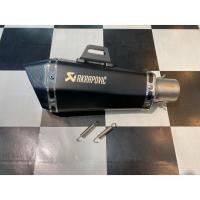 ราคา ท่อ Akrapovic ช๊อตตี้ดำปากเคฟล่า ยาว 14 นิ้ว ทางเข้า 2 นิ้ว อุปกรณ์ สายรัด สปริง จุกลดเสียง มีให้ในชุด (10343819183)