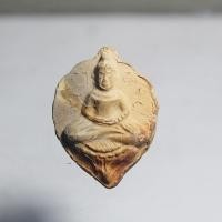 ราคา PM259พระโพธิจักรใบโพธิ์เนื้อดินท่านพ่อลี วัดอโศการาม ปี2500 (40972148817)