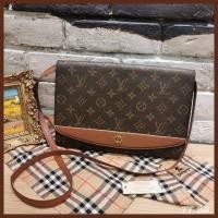 ราคา LOUIS VUITTON Monogram Canvas Pochette Bordeaux Flap Bag แท้ (3611669574)