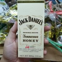 ราคา Jack Daniels Tennessee Honey Schweizer Milchschokolade ช็อกโกแลตสอดไส้ ขนาด 100  กรัม (5408779389)