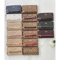 ราคา พร้อมส่งที่ไทย รุ่นใหม่ แท้100% (กรุณาทักแชทก่อนสั่งซื้อ) ปล. ราคาปรับขึ้น-ลง ตามShop Coach อเมริกา (29919636514)