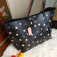 ราคา Use Like Newกระเป๋าแบรนด์เนมมือสอง สะพายไหล่ COACH รุ่น C7274 CITY TOTE IN SIGNATURE CANVAS MINI ROSE PRINT ของแท้ 100% (15482181364)