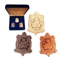 ราคา ชุดกรรมการ เหรียญเต่าหลวงปู่หลิว รุ่นเฮงแสนเฮง ปี 2539 (24954098951)