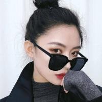 ราคา แว่นกันแดดสีดำแฟชั่น (8915311806)