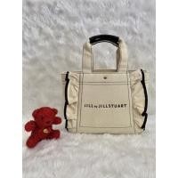ราคา JILL by JILLSTUART กระเป๋าผ้าแบบถือทรงน่ารัก (8878207922)