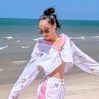 ราคา Floral crop shirt + short pants (Brand Bewish anana) (20194341963)