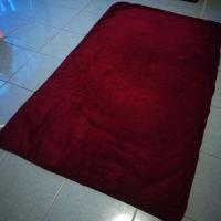 ราคา พรมปูพื้นสีแดงมือสองถูกสุดๆ #พรมแดง #พรมปูพื้น (3836036183)