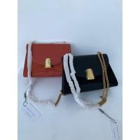 ราคา CHARLES AND KEITH BAG ขนาด: 23x9x15ซม (29037912399)