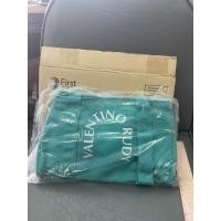 ราคา กระเป๋า Valentino Rudy Aqua Tote Bag สีฟ้ามินท์ 1 ใบ มูลค่า 1,290 บาท* ขนาด กว้าง 11.5 หนา 5.5 สูง 7.5 นิ้ว (25524852827)