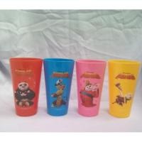 ราคา เซ็ทแก้วน้ำกังฟูแพนด้า 4 ใบ (165663931)